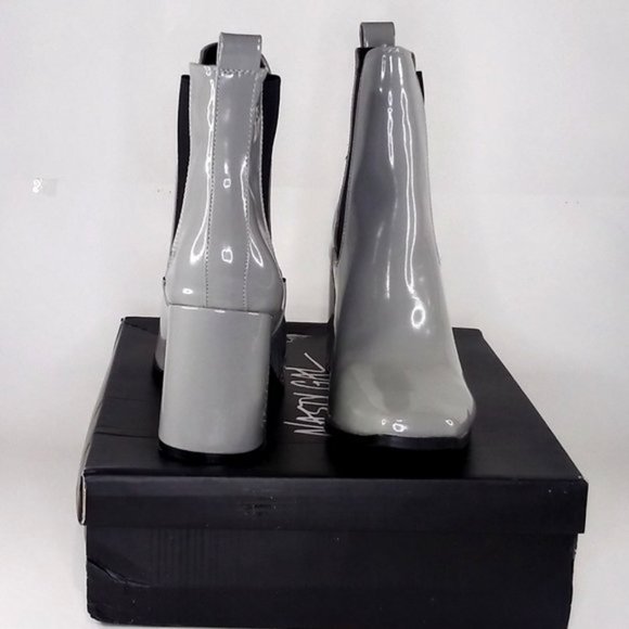 NASTY GAL | Gray Square Toe Heeled Chelsea Boots - Picture 3 of 8